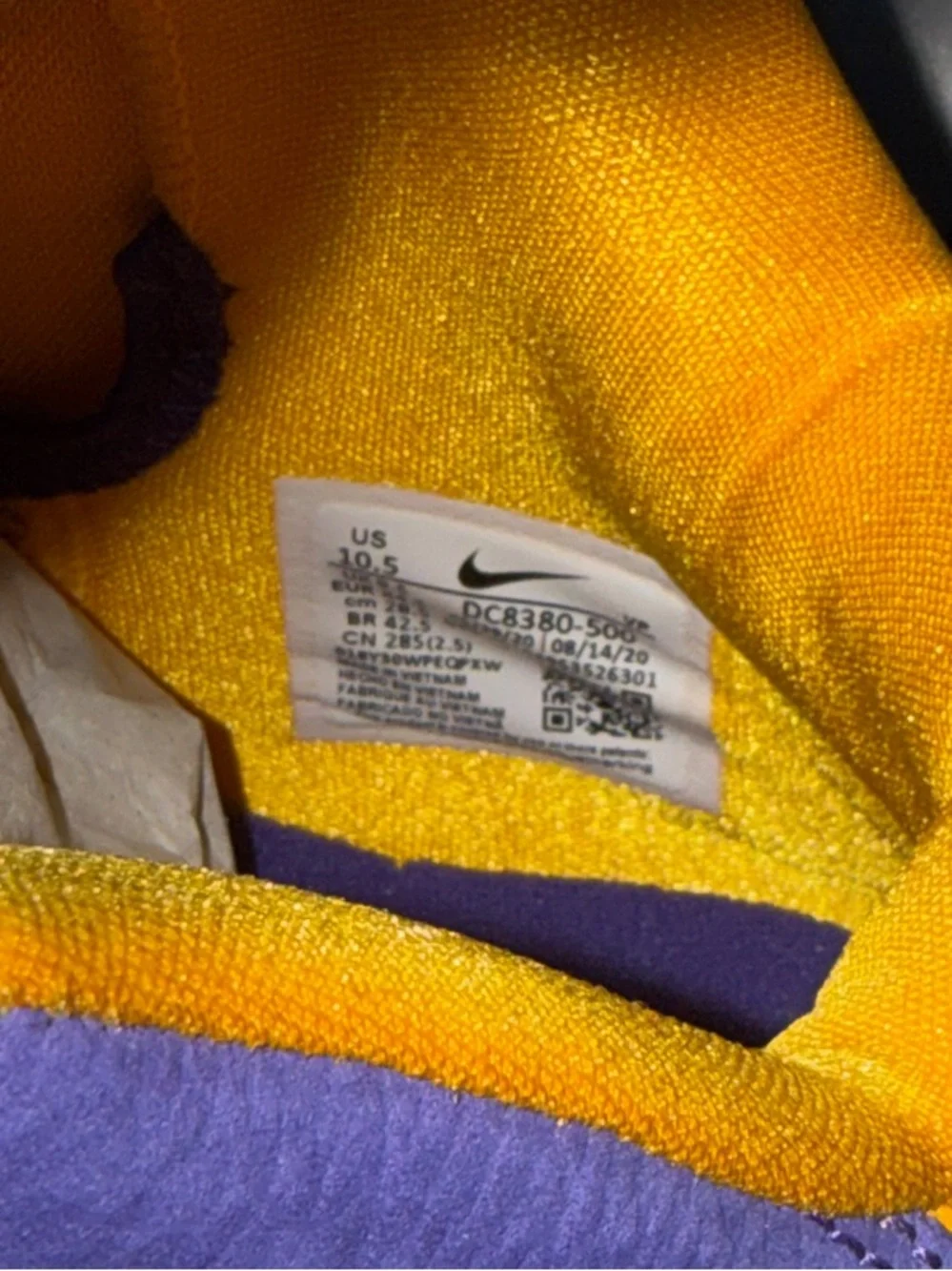 Nike LeBron 8 Lakers - Picture 2 of 8